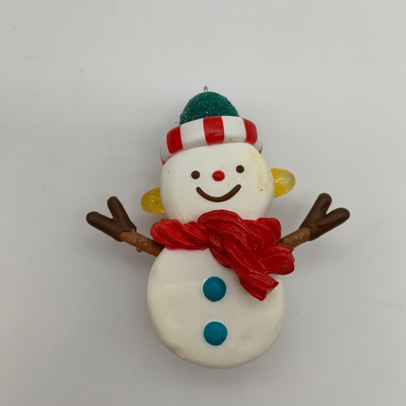 Hallmark Keepsake Sweet Snowman 2017 Limited Edition Christmas Ornament - Picture 2 of 13